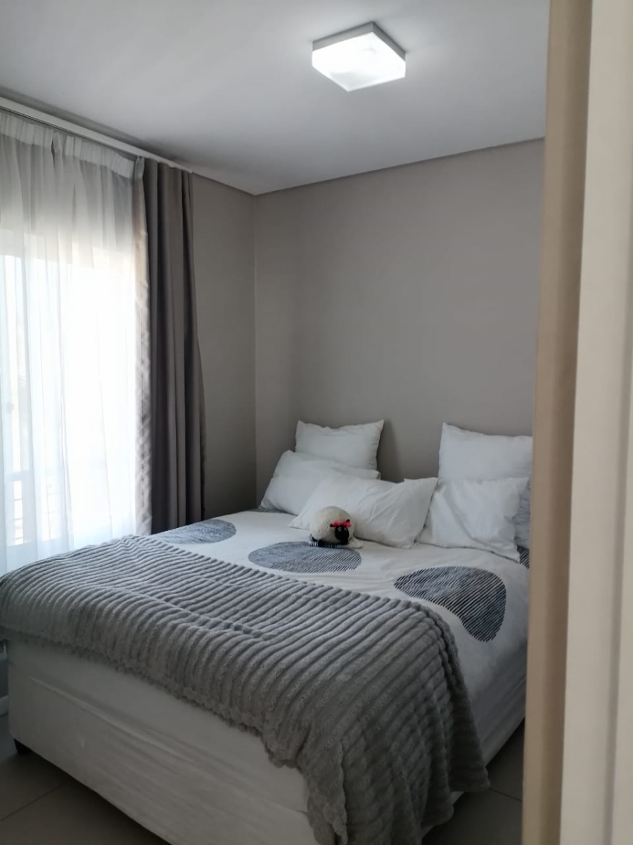 2 Bedroom Property for Sale in Somerset Lakes Western Cape